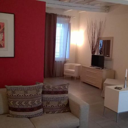 Agora Residenza Aparthotel Mantova Eksteriør bilde
