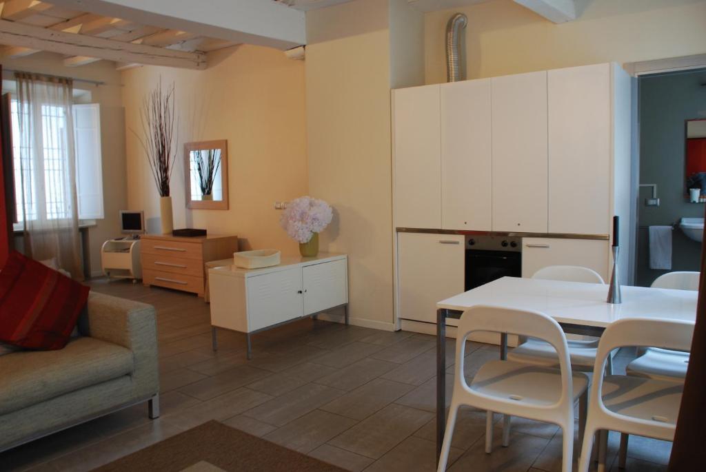 Agora Residenza Aparthotel Mantova Eksteriør bilde